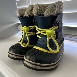 Boys size 8 Sorel Boots